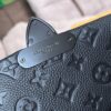 692f12954ecd253cf1078f30 Model: M23741 Original Factory Embossed Cowhide (M46794 Black Pattern) S-Cape Messenger Bag