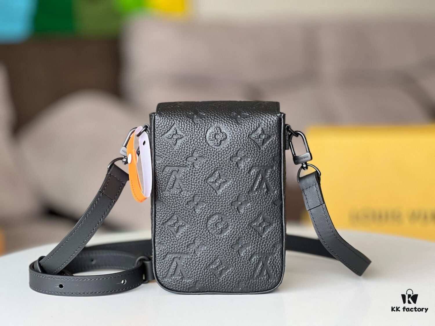 692f12a54ecd253cf1078f4b S-LOCK VERTICAL WEARABLE Wallet M81524 Khaki (Embossed)