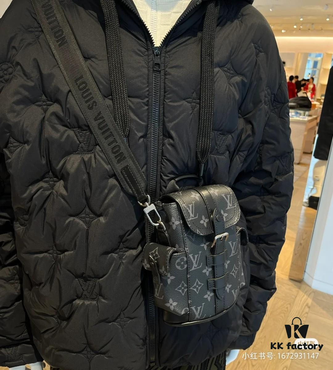 692f12b04ecd253cf1078f5d Original Chip Version 💥 Model: M82769 Black Flower Nano Christopher Bag