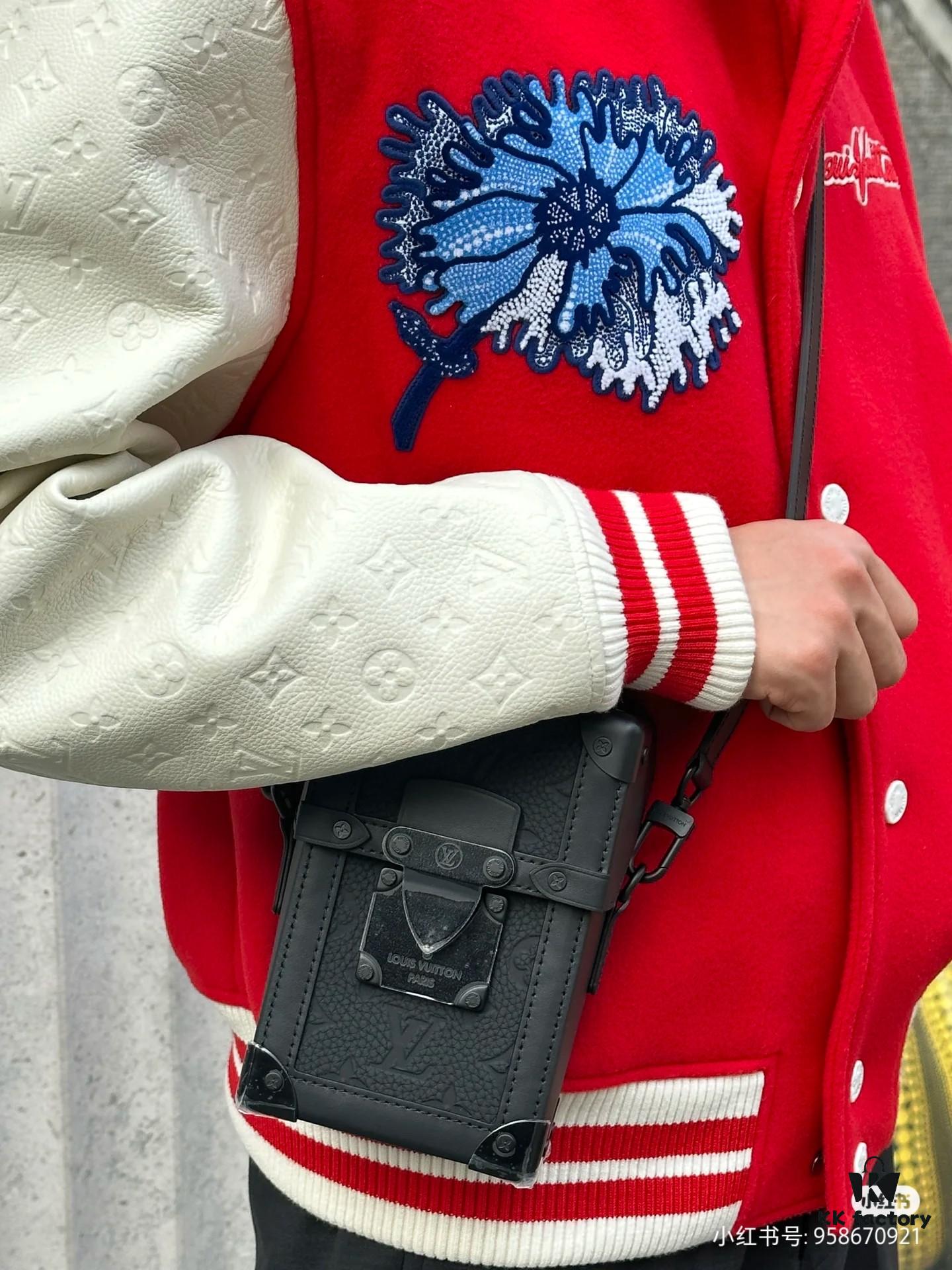 692f12ba4ecd253cf1078f6c 🖤【Top-tier Original Order 😇 Reencoding Chip】Upgraded Exclusive High-definition Real Photo ✈️ Model: M82070 Embossed Camera Bag