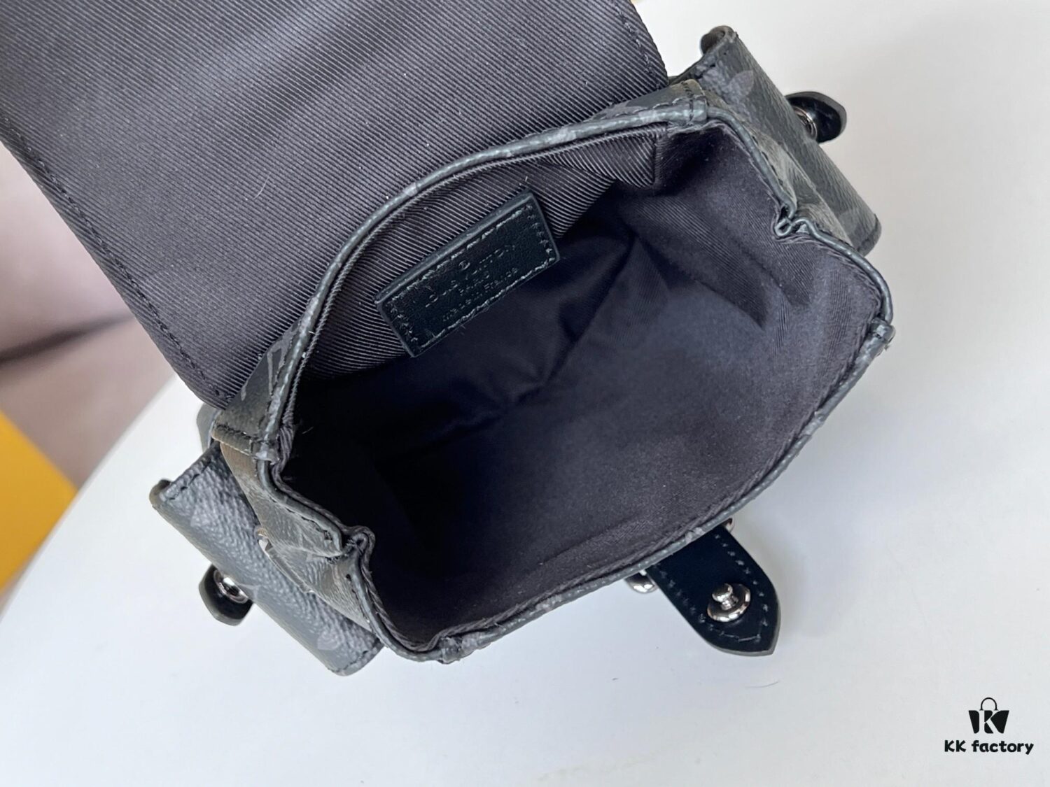 692f12c64ecd253cf1078f89 Top-Quality Original Stock M82769 Black Monogram Nano Christopher Mini Backpack for Men, 2024 New Arrival