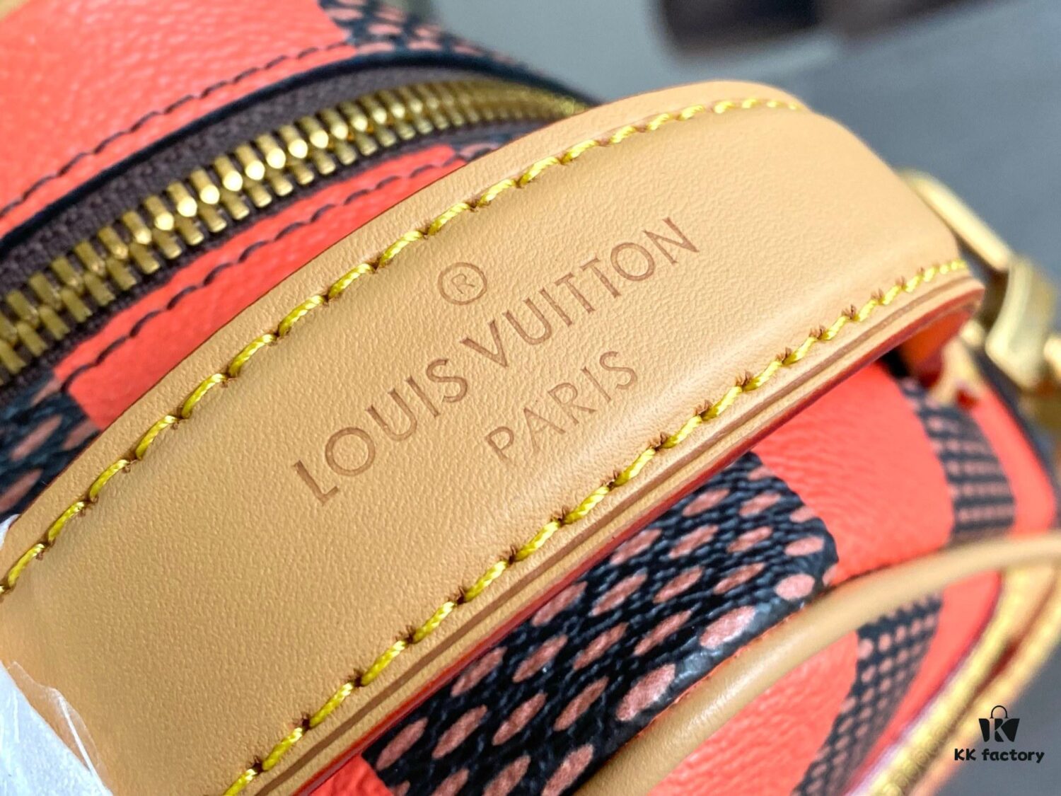 692f12ca4ecd253cf1078f92 N40548 Orange N40561 Red N40547 Blue N40563 Green N40562 Yellow LV Square Bag Louis Vuitton 2024 Men's Spring-Summer Collection