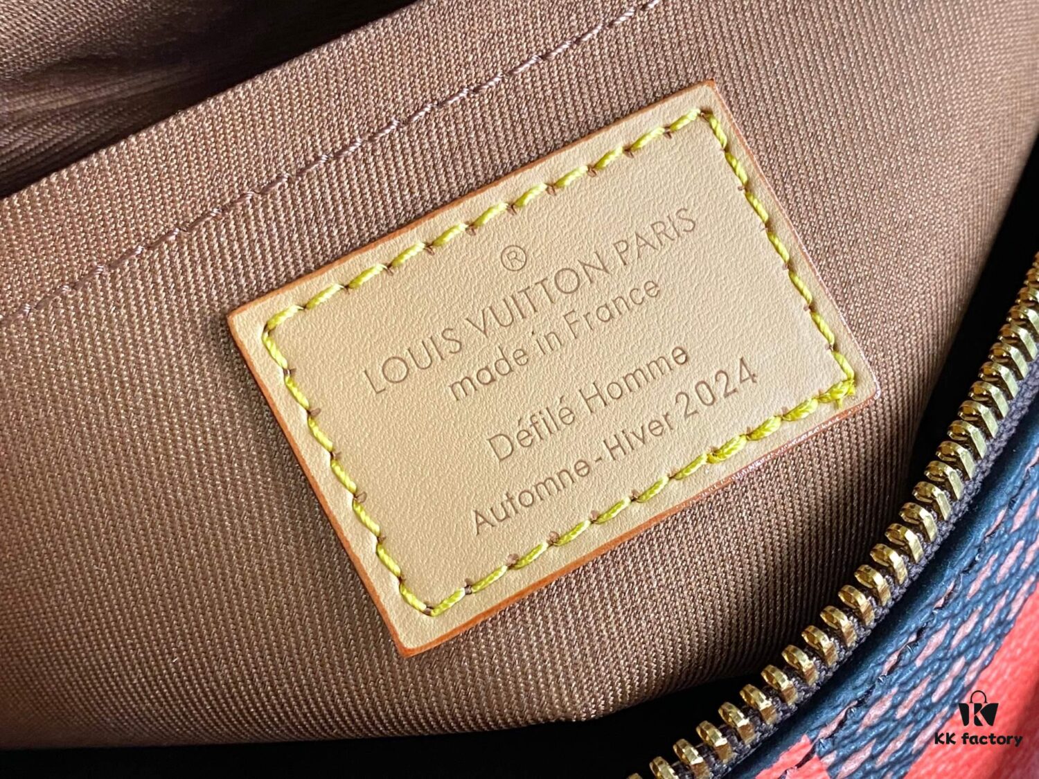 692f12ca4ecd253cf1078f94 N40548 Orange N40561 Red N40547 Blue N40563 Green N40562 Yellow LV Square Bag Louis Vuitton 2024 Men's Spring-Summer Collection