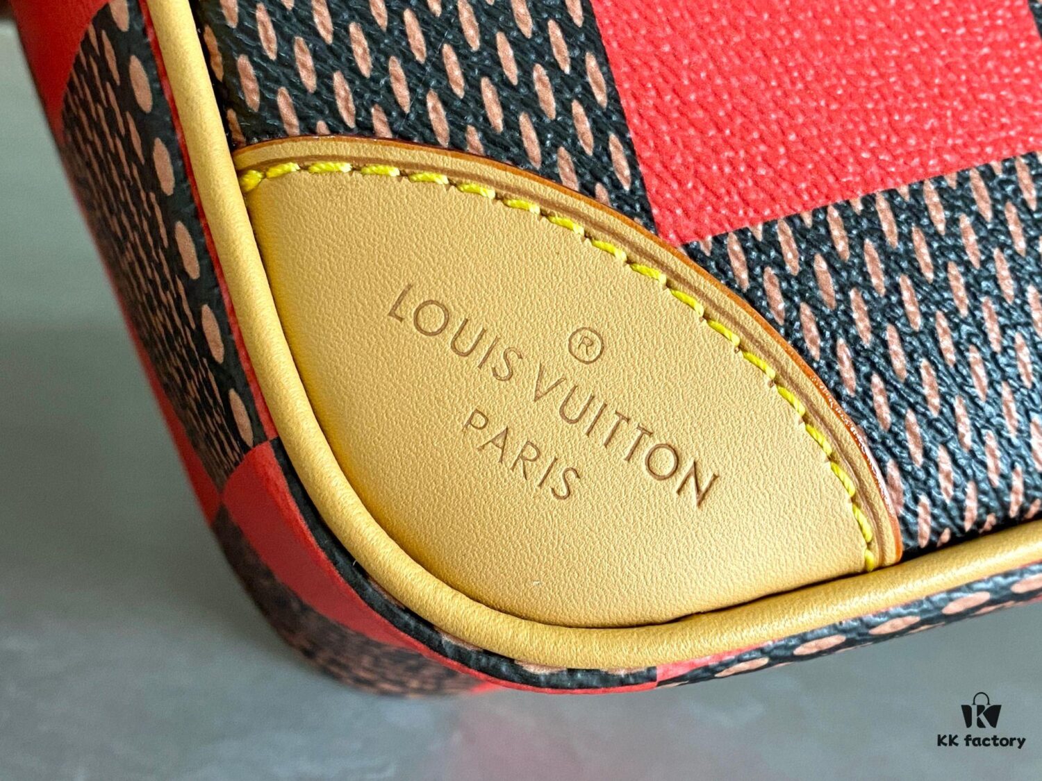 692f12d34ecd253cf1078fa3 N40548 Orange N40561 Red N40547 Blue N40563 Green N40562 Yellow LV Square Bag Louis Vuitton 2024 Men's Spring-Summer Collection