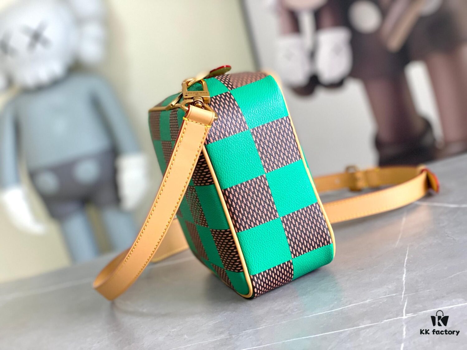 692f12d44ecd253cf1078fa5 LV Square Bag Louis Vuitton 2024 Men's Spring-Summer Collection Orange N40548 Red N40561 Blue N40547 Green N40563 Yellow N40562