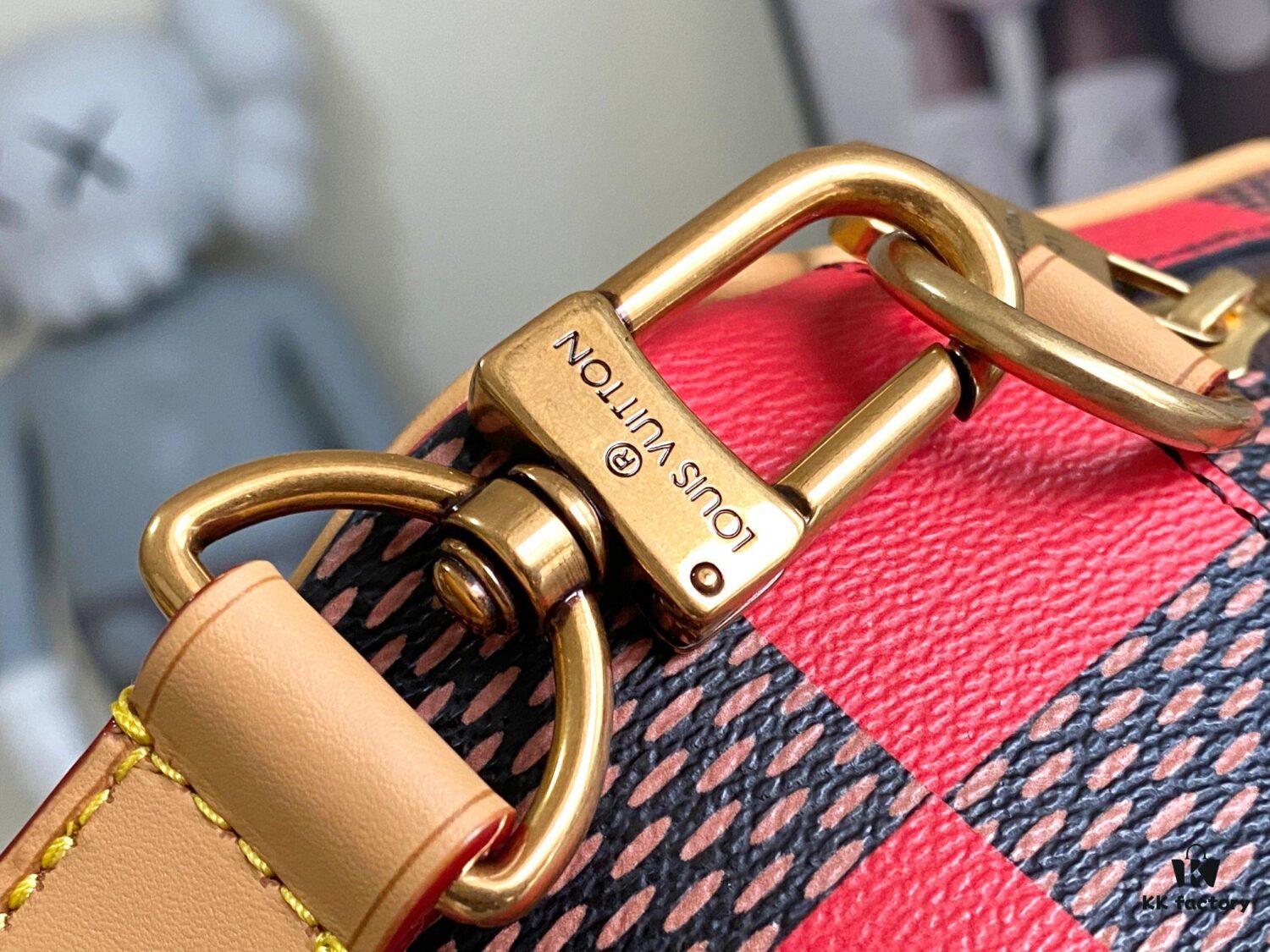 692f12d44ecd253cf1078fa6 N40548 Orange N40561 Red N40547 Blue N40563 Green N40562 Yellow LV Square Bag Louis Vuitton 2024 Men's Spring-Summer Collection