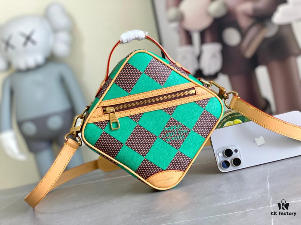 692f12d54ecd253cf1078fa7 LV Square Bag Louis Vuitton 2024 Men's Spring-Summer Collection Orange N40548 Red N40561 Blue N40547 Green N40563 Yellow N40562