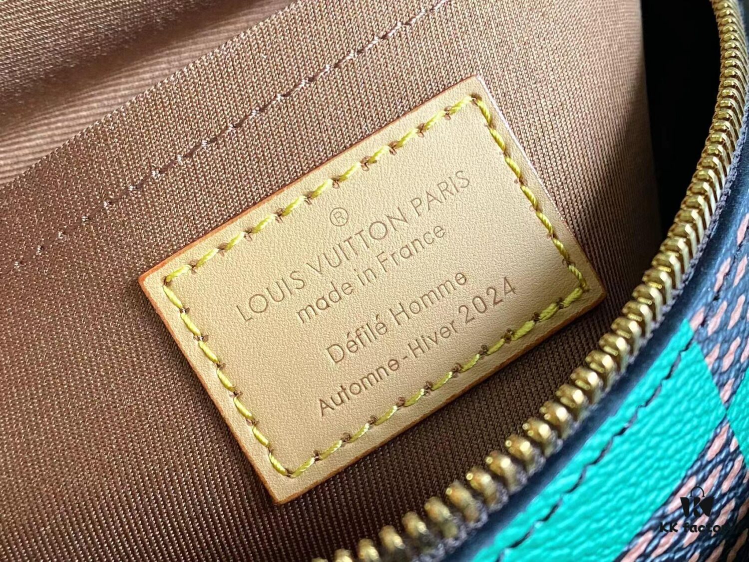 692f12da4ecd253cf1078faf LV Square Bag Louis Vuitton 2024 Men's Spring-Summer Collection Orange N40548 Red N40561 Blue N40547 Green N40563 Yellow N40562