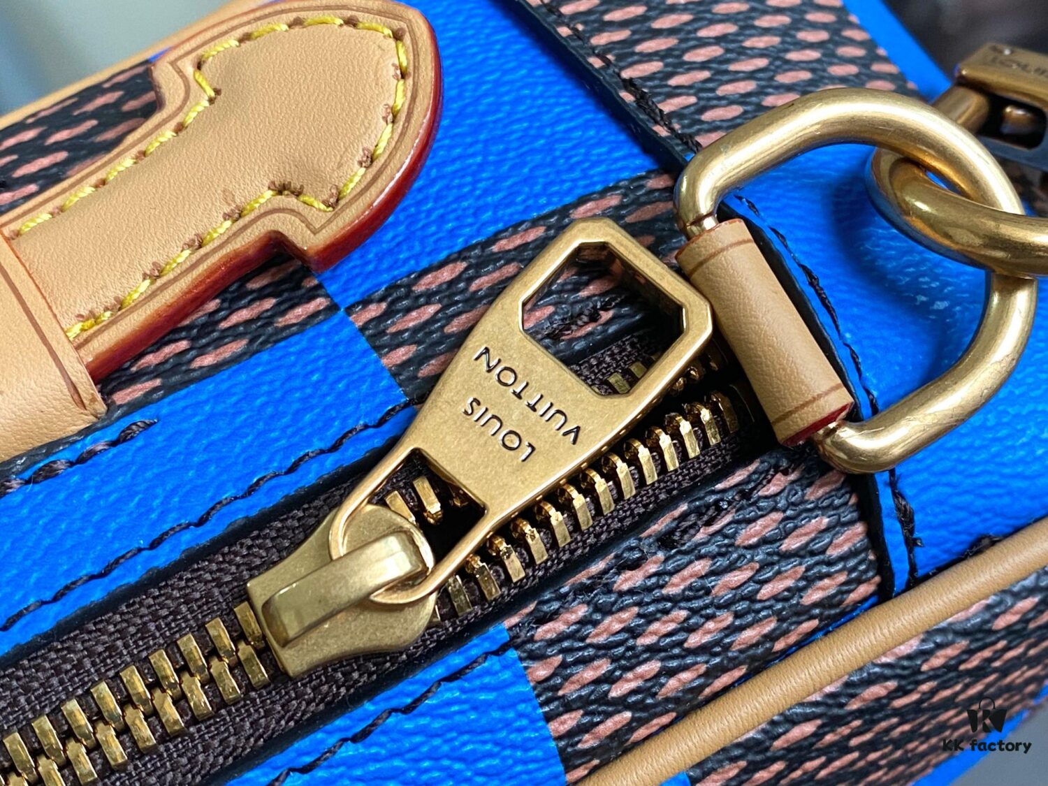 692f12df4ecd253cf1078fb6 N40548 Orange N40561 Red N40547 Blue N40563 Green N40562 Yellow LV Square Bag Louis Vuitton 2024 Men's Spring-Summer Collection