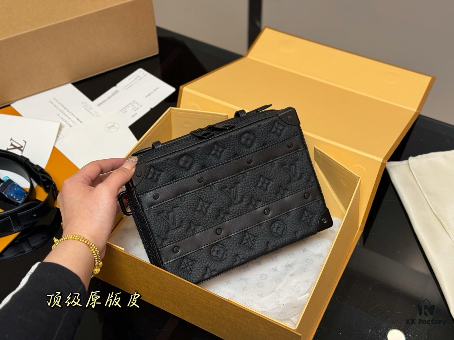 692f13044ecd253cf1078ffb Genuine Leather Foldable Messenger Bag for LV Men, High Quality, Stylish and Practical