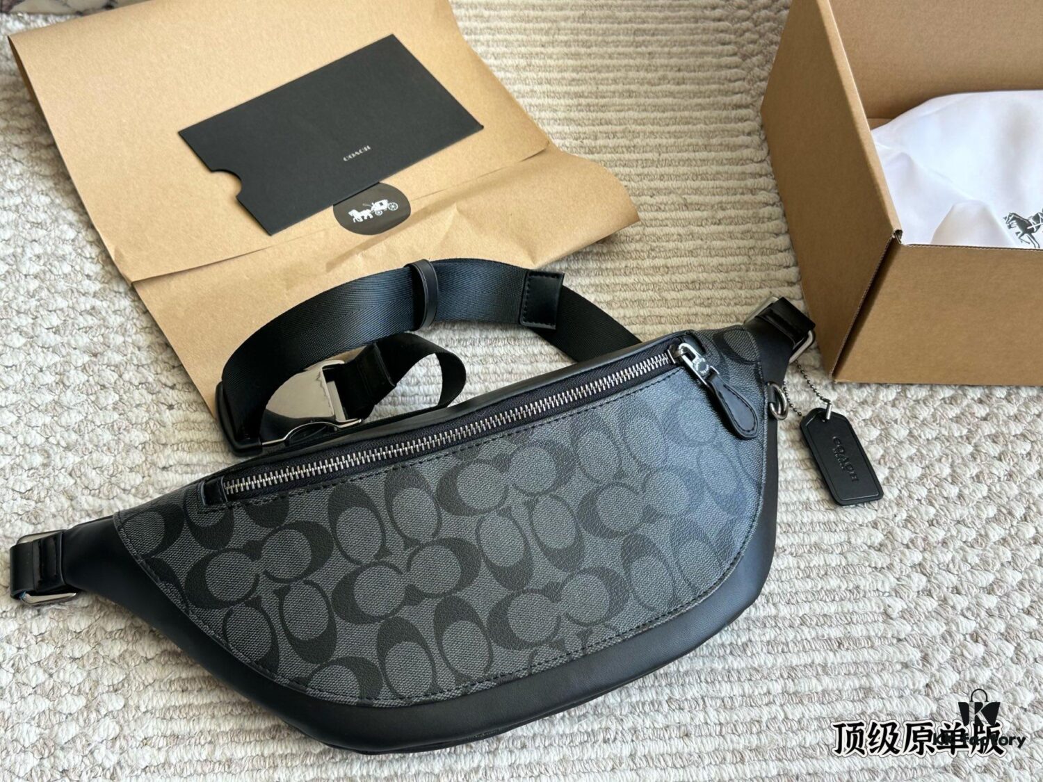 Original Order Version | COACH WARREN Men's Waist Bag, a must-have style that looks great on every fashionable man – same look as LV but at a fraction of the price!