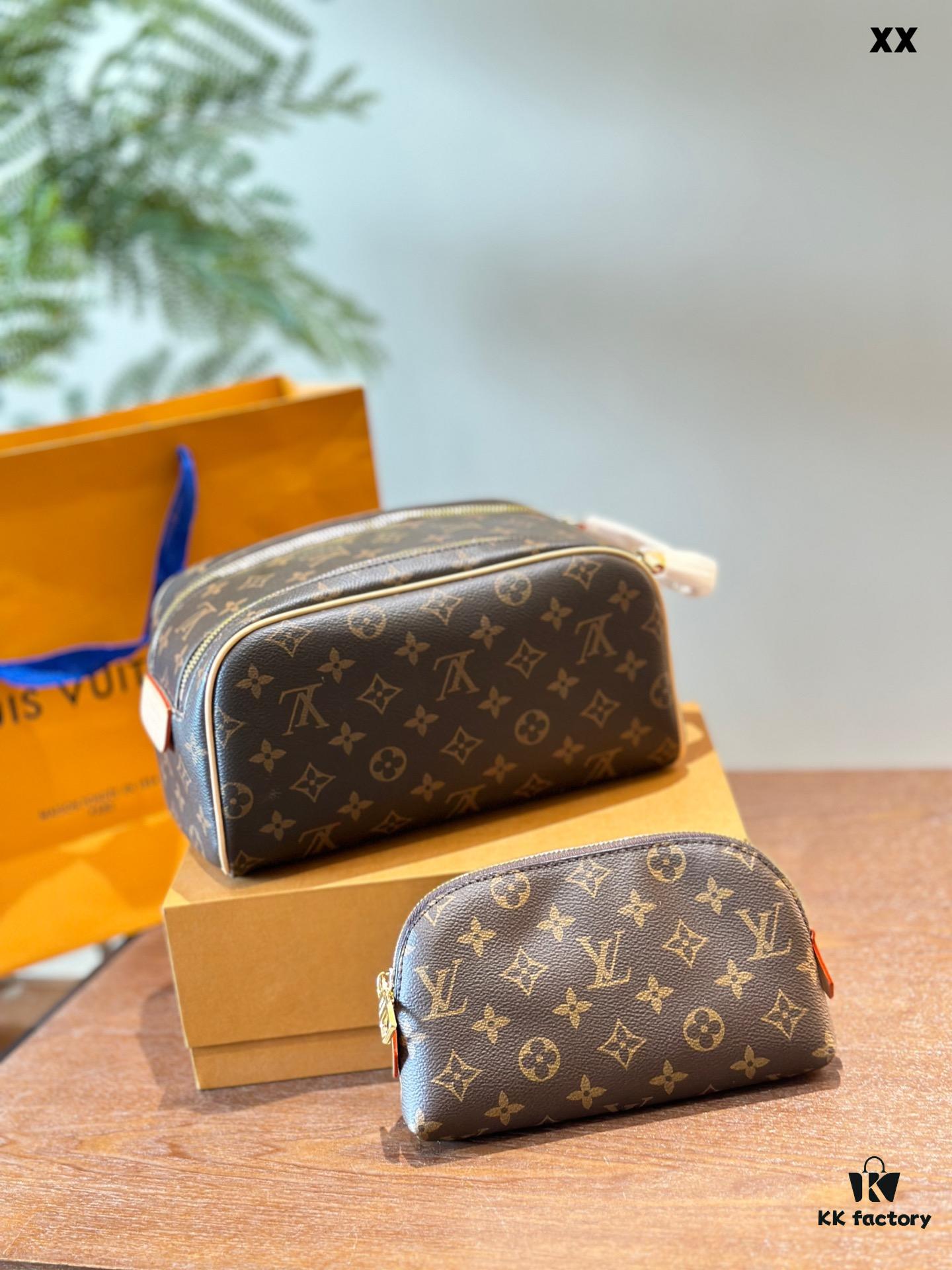 692f134a4ecd253cf107907c Color-Changing Cowhide LV Fashion Cosmetic Bag, Dual-Zip Design, Classic Monogram, Imported Original PVC Material, Size: 27x13cm