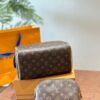 692f134a4ecd253cf107907e Color-Changing Cowhide LV Fashion Cosmetic Bag, Dual-Zip Design, Classic Monogram, Imported Original PVC Material, Size: 27x13cm