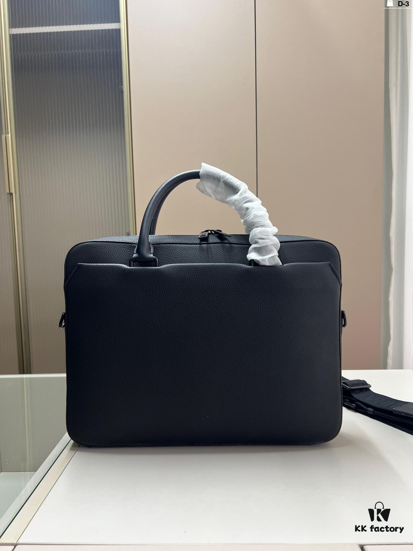 692f135e4ecd253cf10790a3 Louis Vuitton Men's Briefcase, Can Be Worn Crossbody or Carried by Hand, Spacious Capacity Fits Documents and Laptop, Size D-3-2 40×28