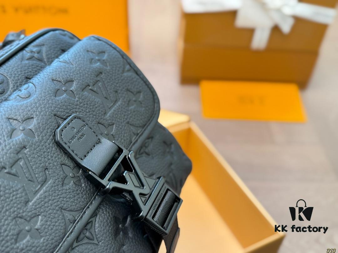 692f136c4ecd253cf10790c0 Foldable Box Lv Men's Camera Bag, Fashionable and Elegant Design, Perfect Size 18x17