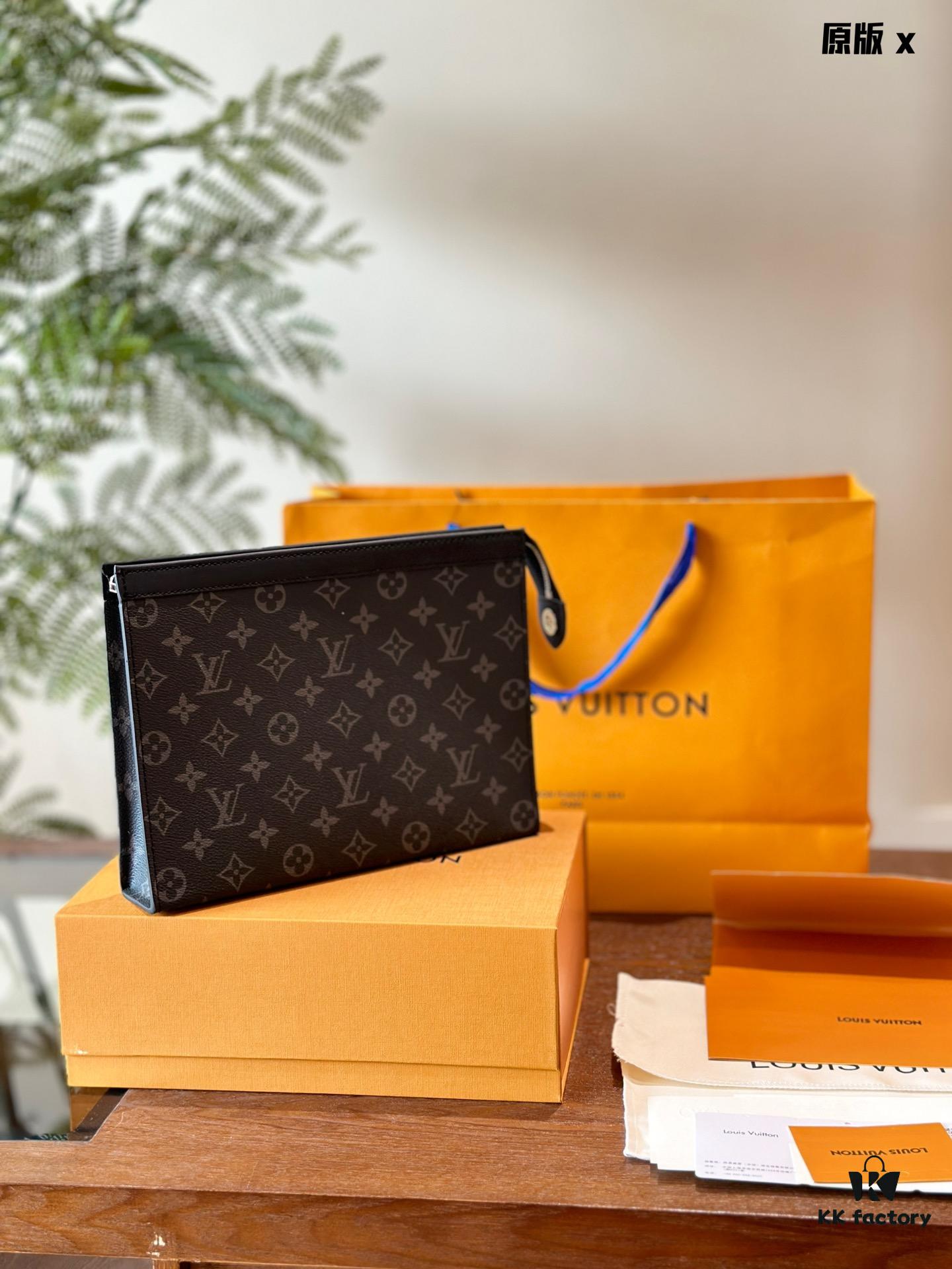 692f13754ecd253cf10790d3 LV Men's Clutch Bag
