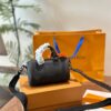 692f13794ecd253cf10790dd LV KEEPALL Black Men's Crossbody Bag for Men OOTD