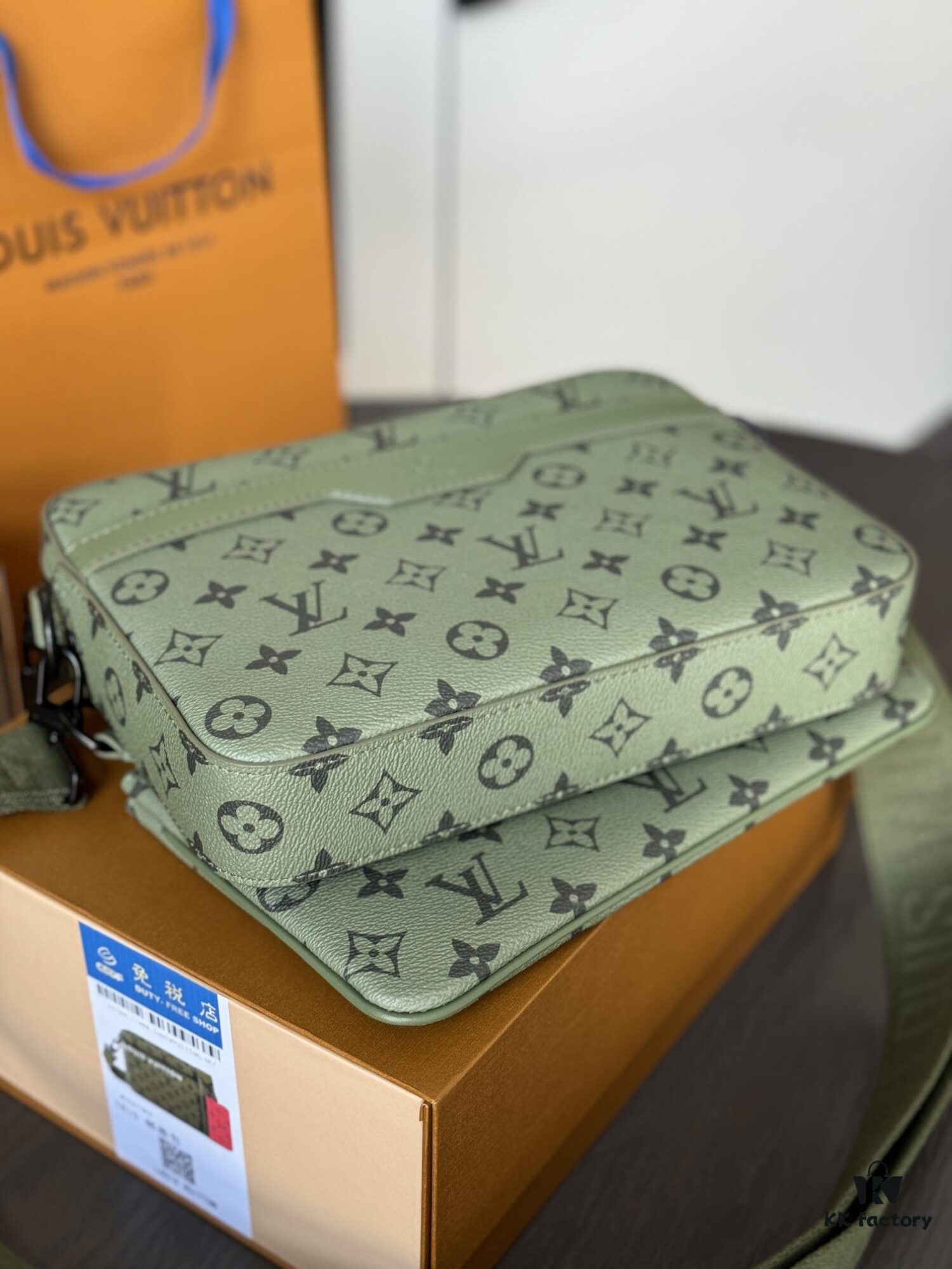 Box Set [Reissue Edition] L Brand Men's Three-Piece Set, Size: 25*18.5cm*7cm