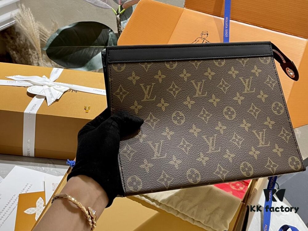 692f13a54ecd253cf107913c Original Order Cowhide Leopard Print Folding Clutch - LV Hot Selling No.26 Men's Cosmetic Bag, Wash Pouch