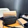 692f13b34ecd253cf107915c LV New Men's Camera Bag with Airplane Box Folding Packaging