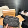 692f13b54ecd253cf1079160 LV New Men's Camera Bag with Airplane Box Folding Packaging