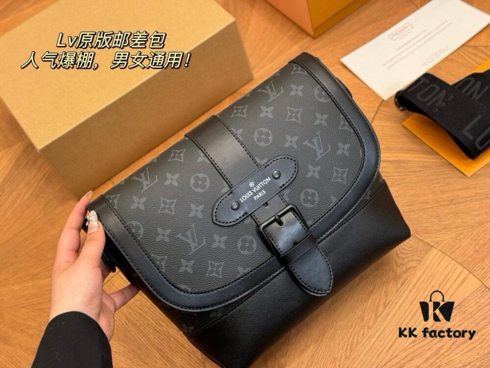 692f13bf4ecd253cf107917c LV Men's Messenger Bag VOYAGER Foldable Box Plane Box Size: 25*22cm