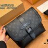 692f13bf4ecd253cf107917c LV Men's Messenger Bag VOYAGER Foldable Box Plane Box Size: 25*22cm