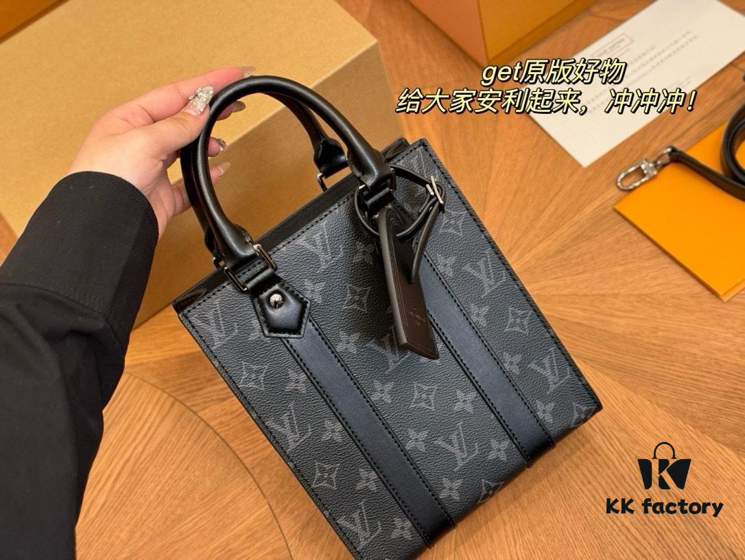 692f13c34ecd253cf1079188 LV Men's Sac Plat VOYAGER Tote Bag with Foldable Aircraft Box, Size: 22.19cm