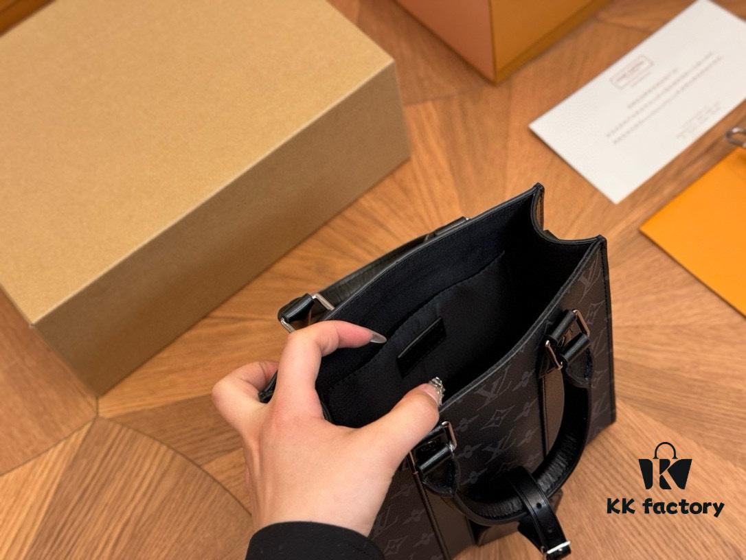 692f13c44ecd253cf107918c LV Men's Sac Plat VOYAGER Tote Bag with Foldable Aircraft Box, Size: 22.19cm