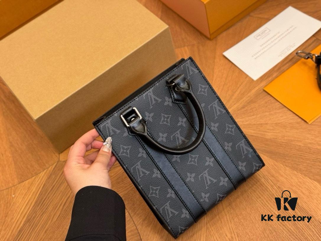 692f13c44ecd253cf107918d LV Men's Sac Plat VOYAGER Tote Bag with Foldable Aircraft Box, Size: 22.19cm