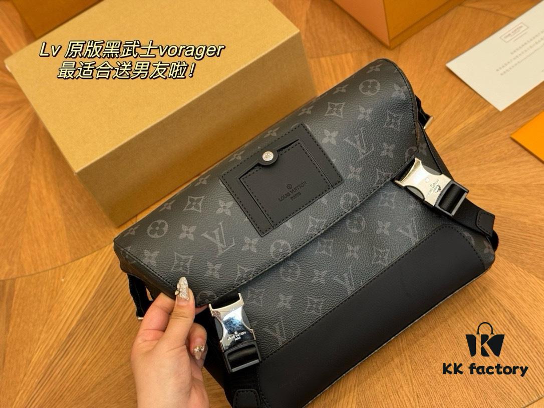 692f13c74ecd253cf1079192 LV Men's Messenger Bag VOYAGER Foldable Box Style Size 28*25cm