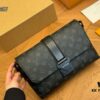 LV Men's Messenger Bag VOYAGER Foldable Box Airplane Box Size: 28*18cm
