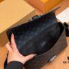 LV Men's Messenger Bag VOYAGER Foldable Box Airplane Box Size: 28*18cm