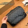 692f13df4ecd253cf10791c4 LV Men's Messenger Bag VOYAGER with Foldable Box