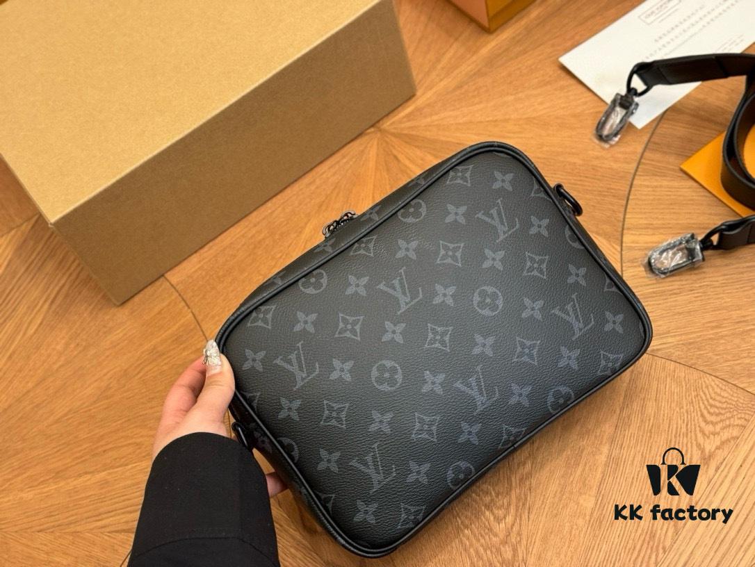 692f13e14ecd253cf10791cc LV Men's Messenger Bag VOYAGER with Foldable Box