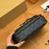 692f13e24ecd253cf10791ce LV Men's Messenger Bag VOYAGER with Foldable Box