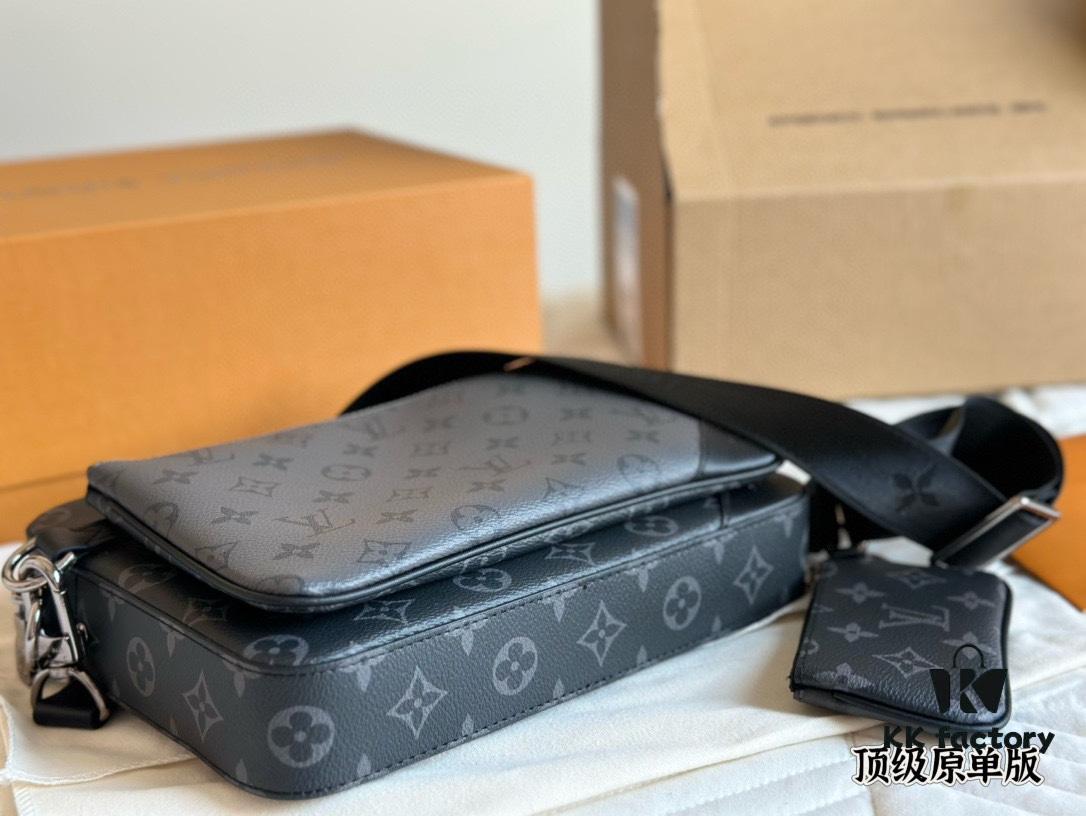 692f13e74ecd253cf10791d9 Top Quality Original LV Men's Triple Combo Black Warrior Three-Piece Set Trio Messenger Bag