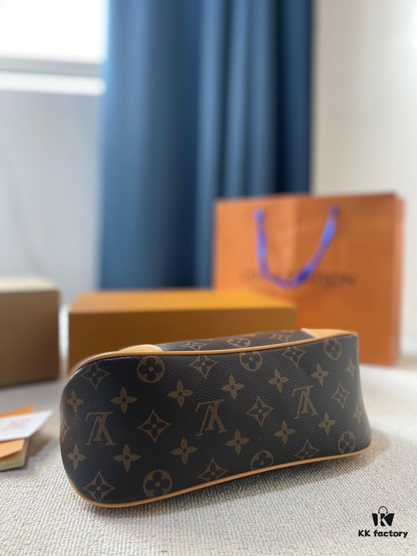 692f14074ecd253cf107921a LV Boulogne Messenger Bag Horn Bag