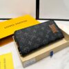 692f14114ecd253cf107922e LV New Men's Hand Bag, Black, 20x10