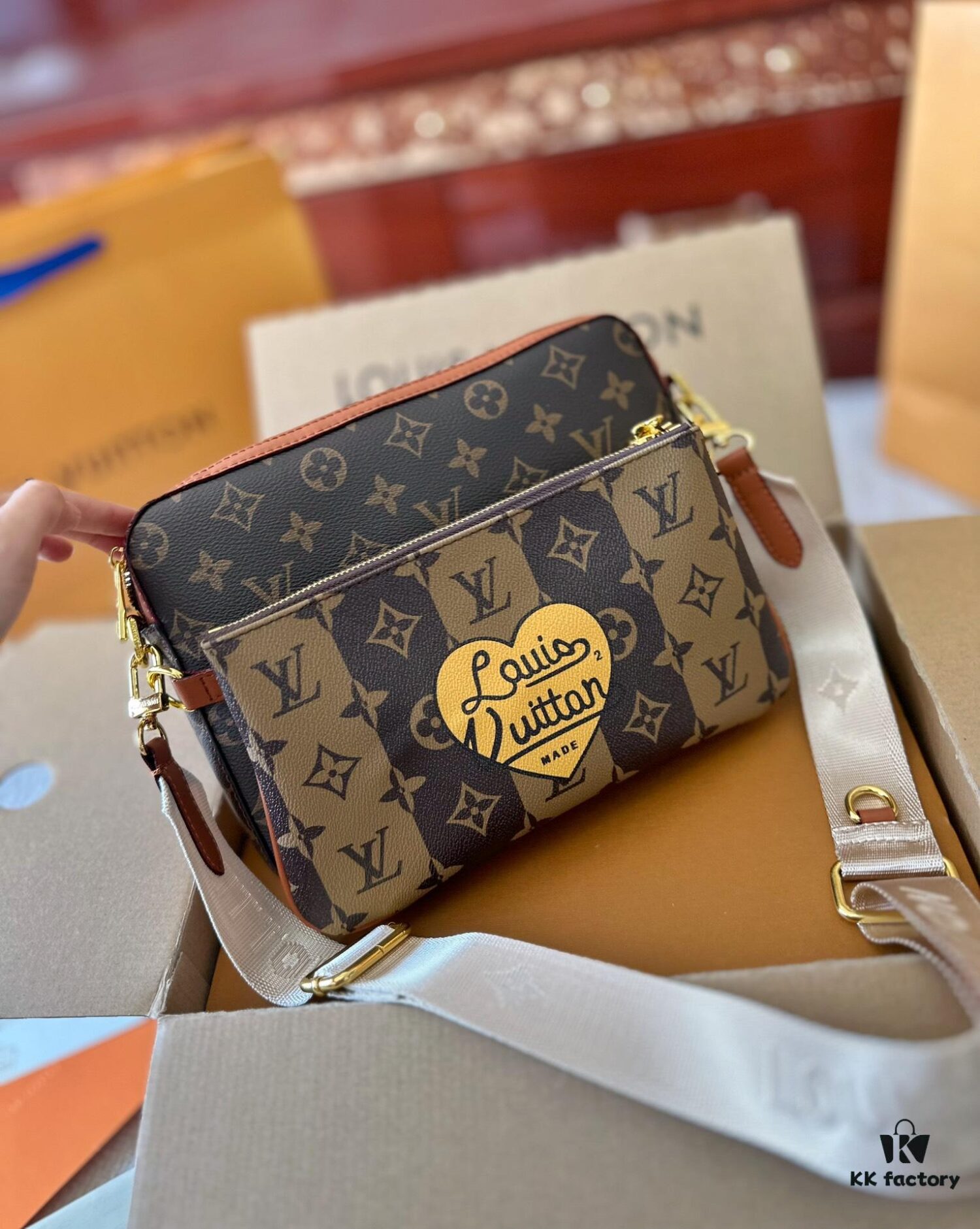 692f144a4ecd253cf1079283 LV Gucci Men's Three-in-One Crossbody Bag, Foldable Gift Box Packaging, Original Order Quality, Imported Premium Fabric