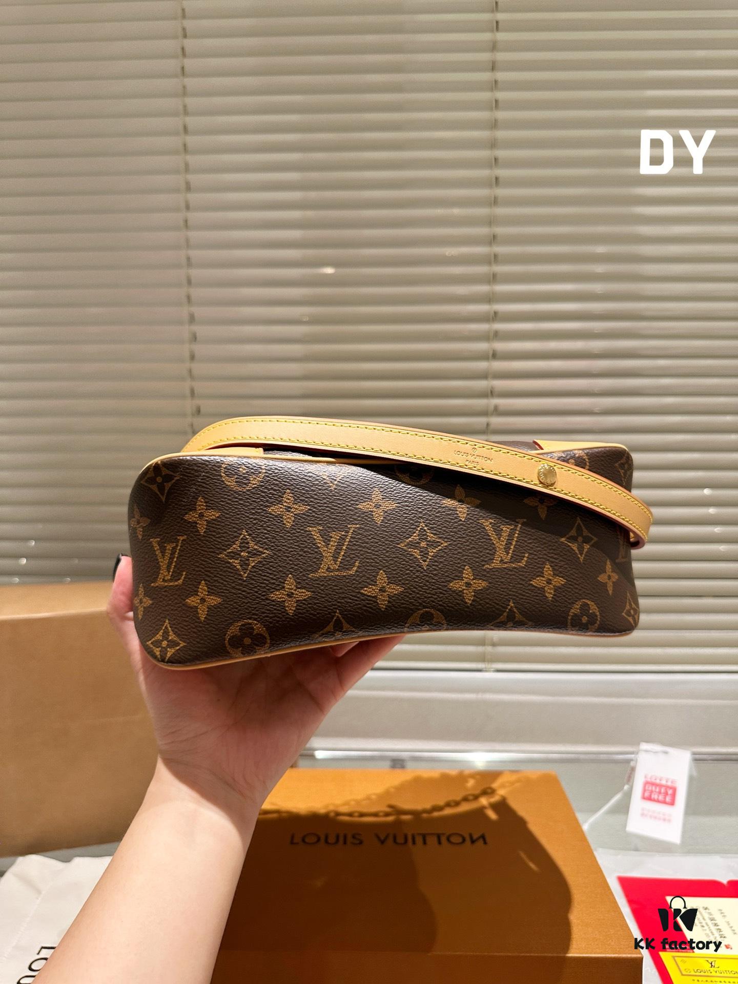 692f14544ecd253cf1079290 Top Quality Original Single Pure Cowhide Full Steel Hardware LV Boulogne Messenger Bag Croissant Bag
