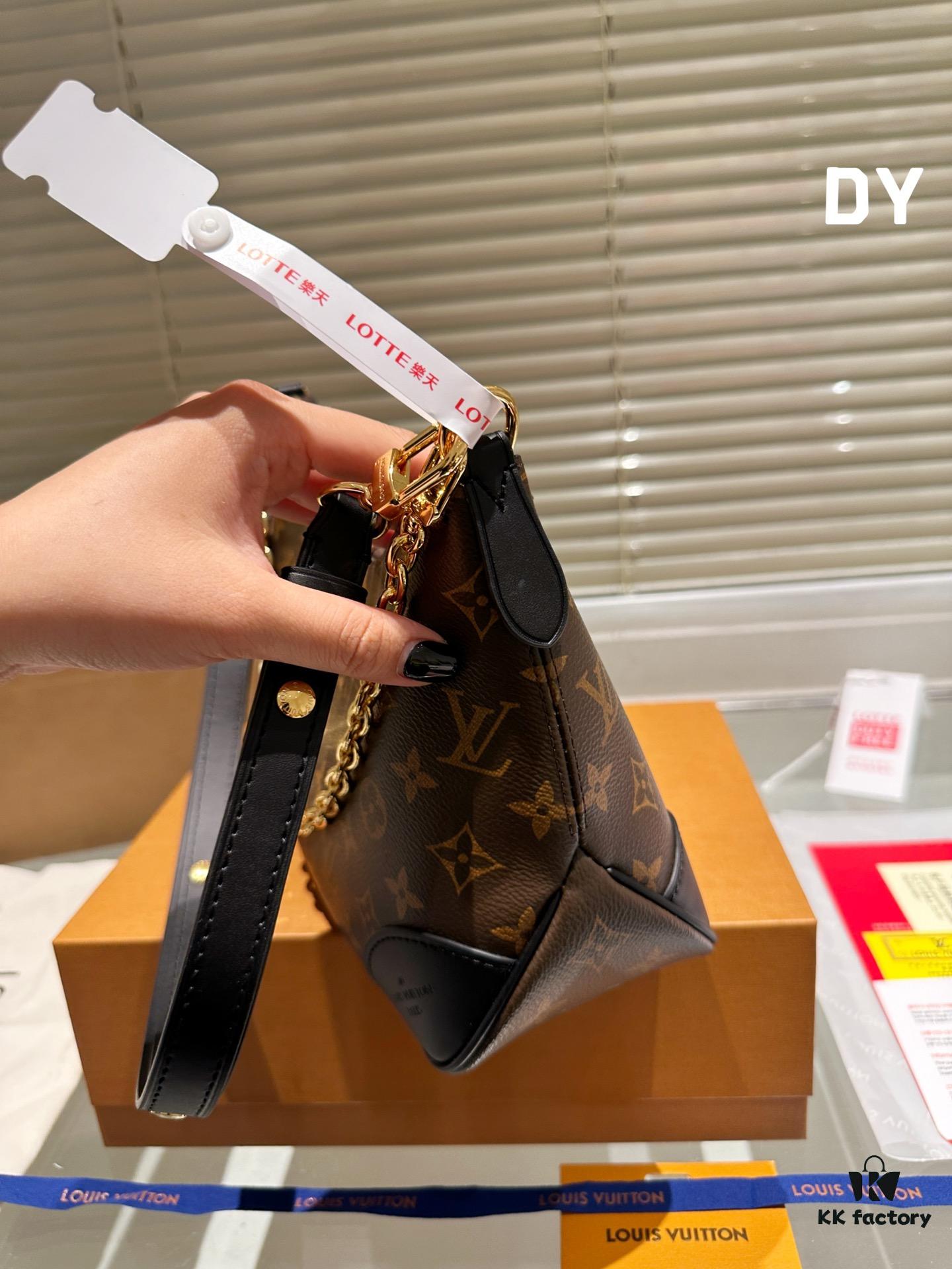 692f14584ecd253cf1079298 Top Quality Original Order Pure Cowhide Full Steel Hardware LV Boulogne Messenger Bag Horn Bag