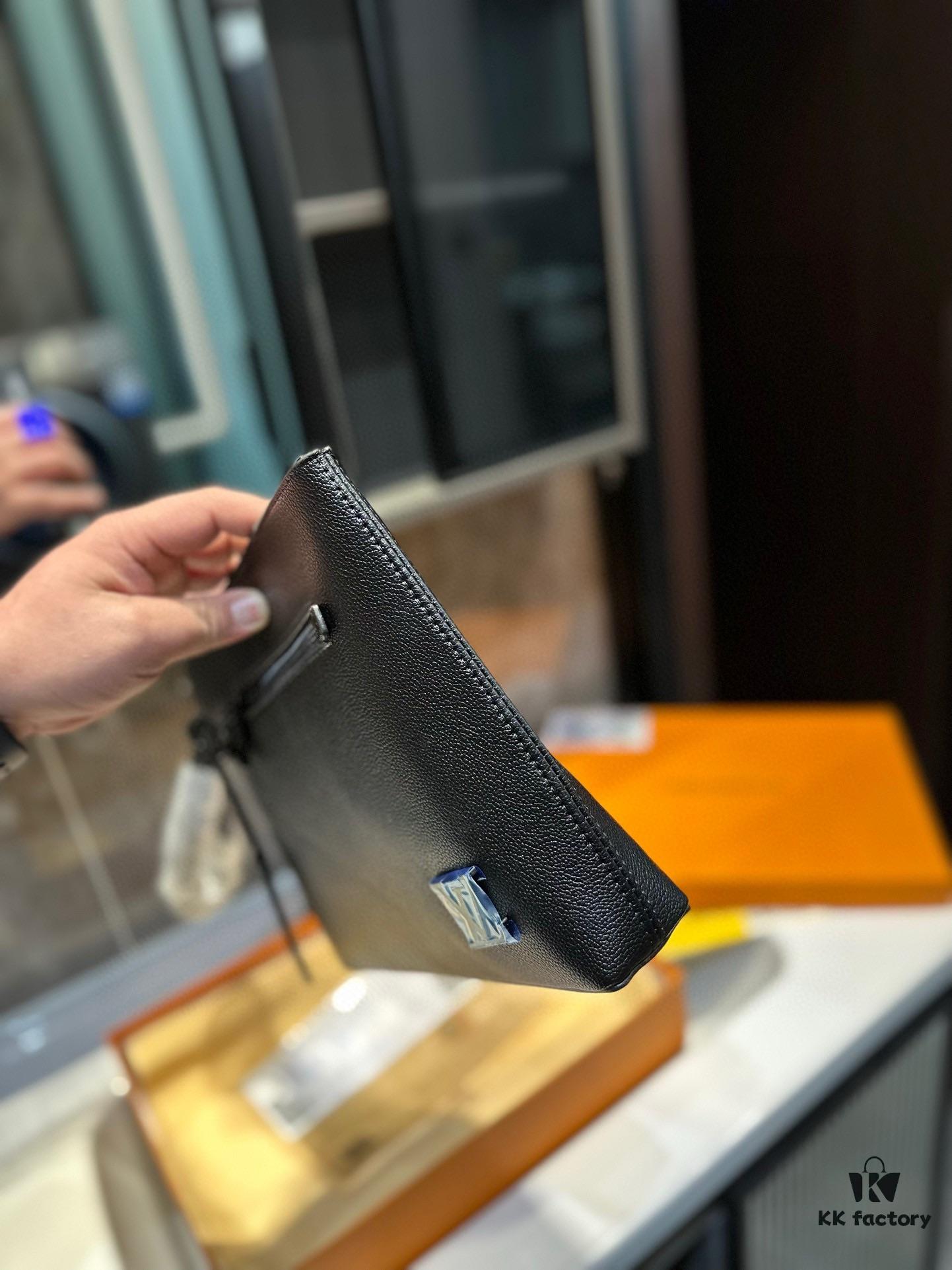 692f14664ecd253cf10792b1 LV New Men's Clutch Bag, Stylish and Youthful Design, Compact Camera-style Pouch with Adjustable Strap