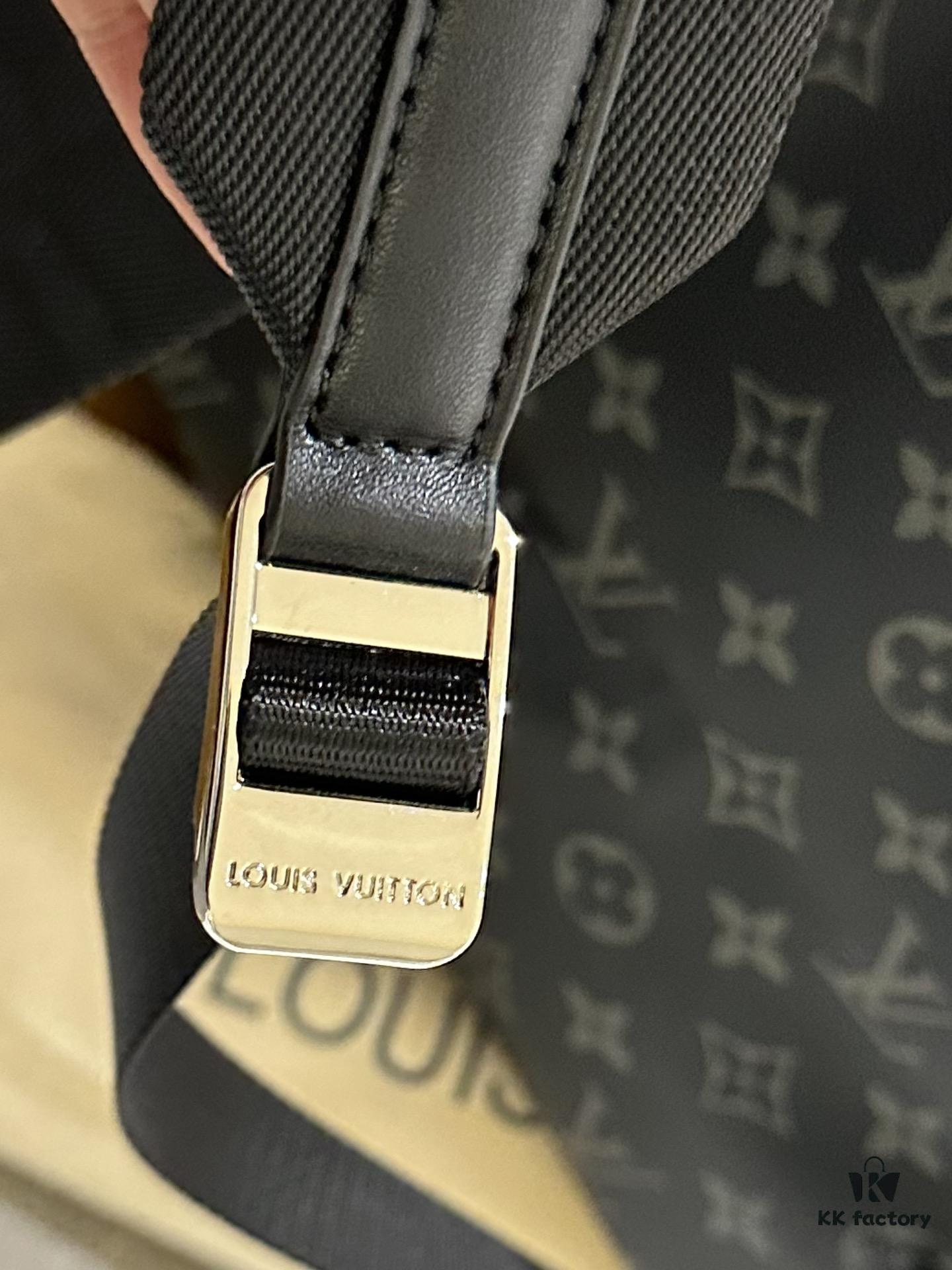 692f147a4ecd253cf10792d7 Authentic LV Men's Discovery Donald Duck Graffiti Backpack in Genuine Cowhide