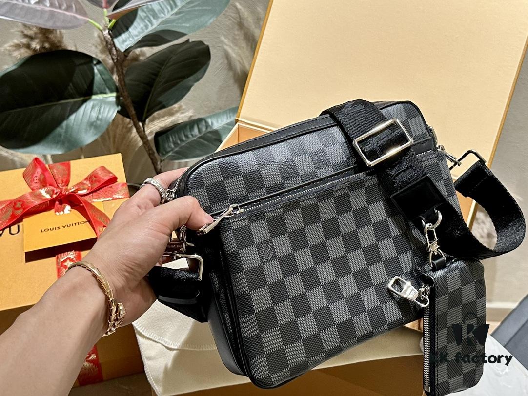 692f14994ecd253cf107930a LV Louis Vuitton Men's Crossbody Bag, Tri-fold Design, Premium Imported Fabric, Official Website Aircraft Case Included