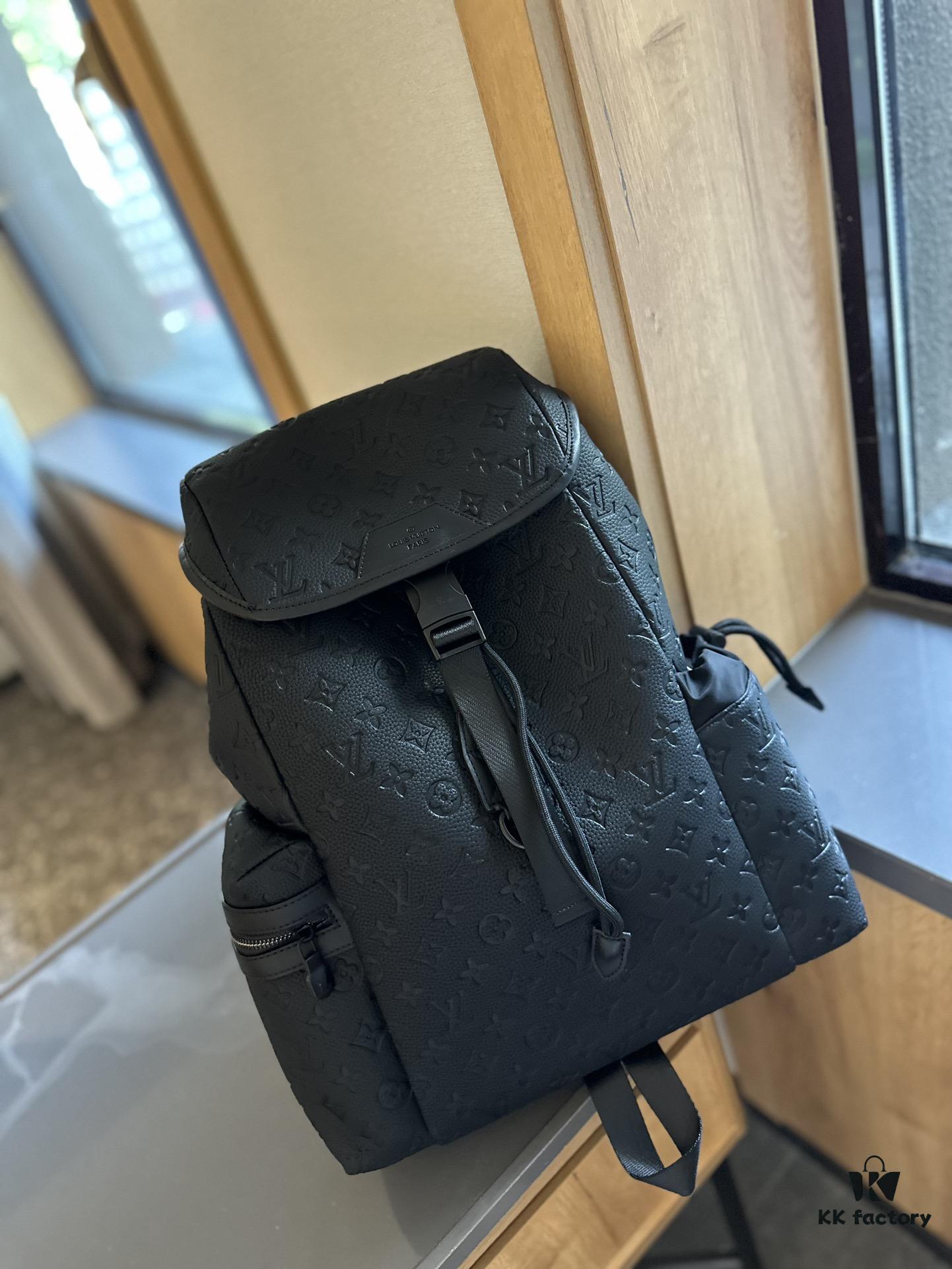 692f14a14ecd253cf1079315 LV Men's Backpack