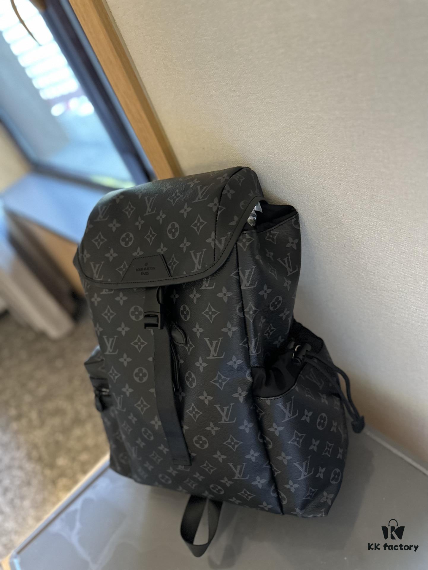 692f14a44ecd253cf1079319 LV Men's Backpack