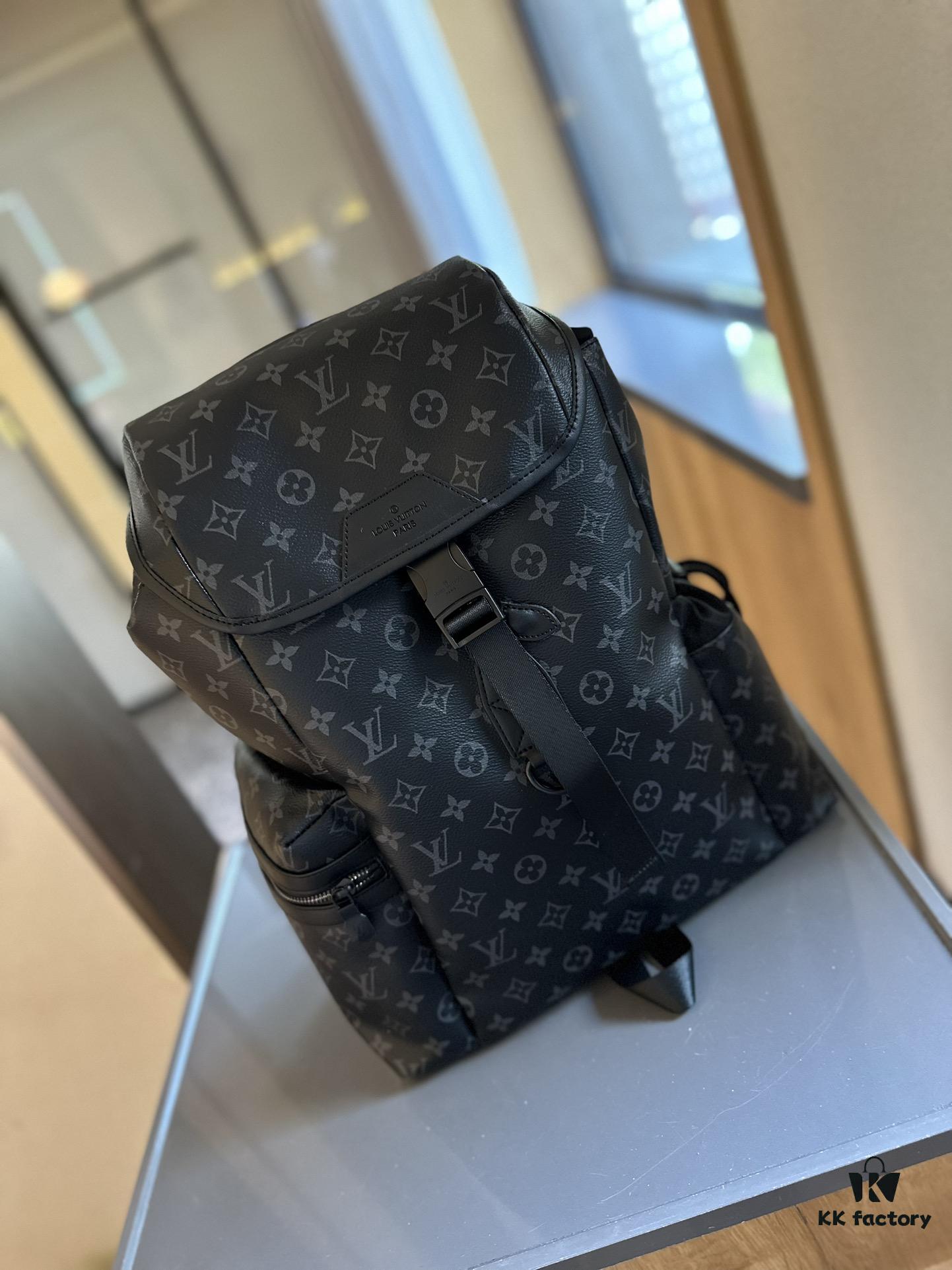 692f14a54ecd253cf107931c LV Men's Backpack