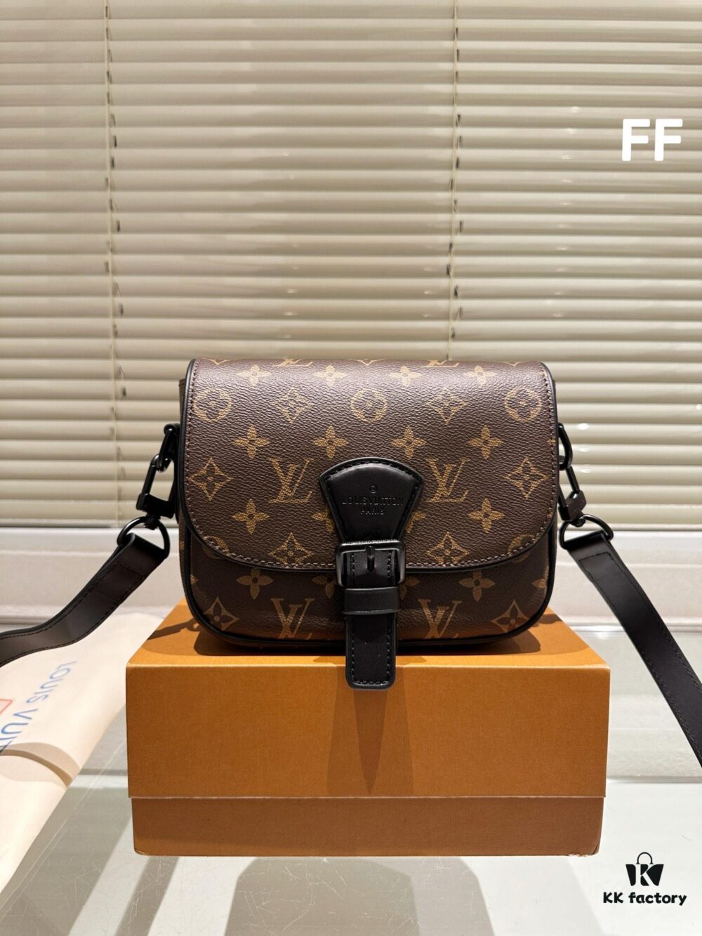692f14af4ecd253cf107932c Louis Vuitton Men's Shoulder Bag with Gift Box 🎁