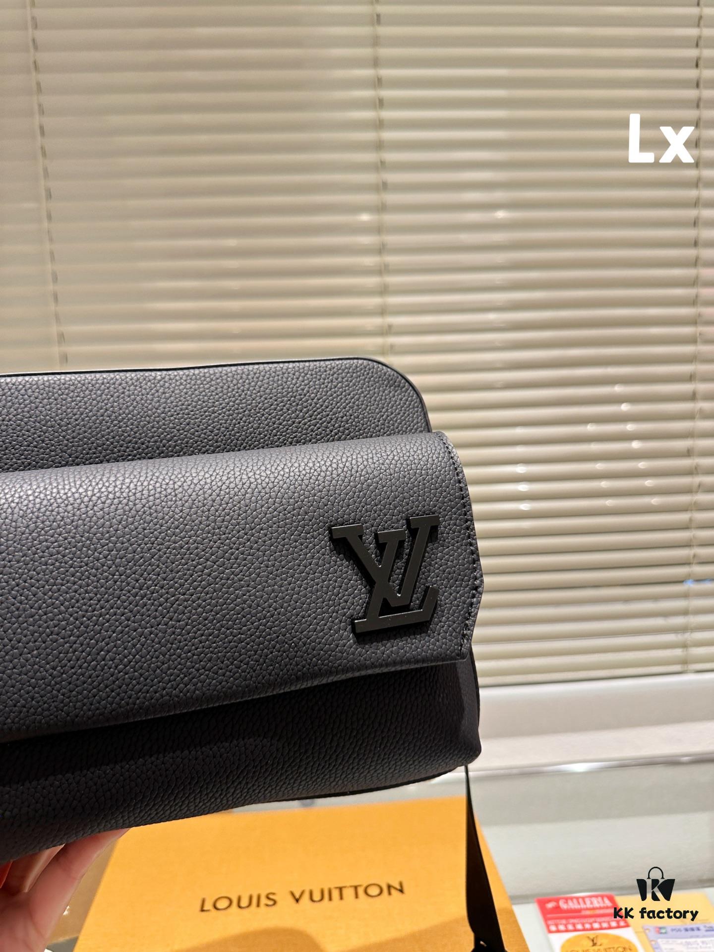 692f14bf4ecd253cf1079341 Louis Vuitton Men's Shoulder Bag with Gift Box 🎁